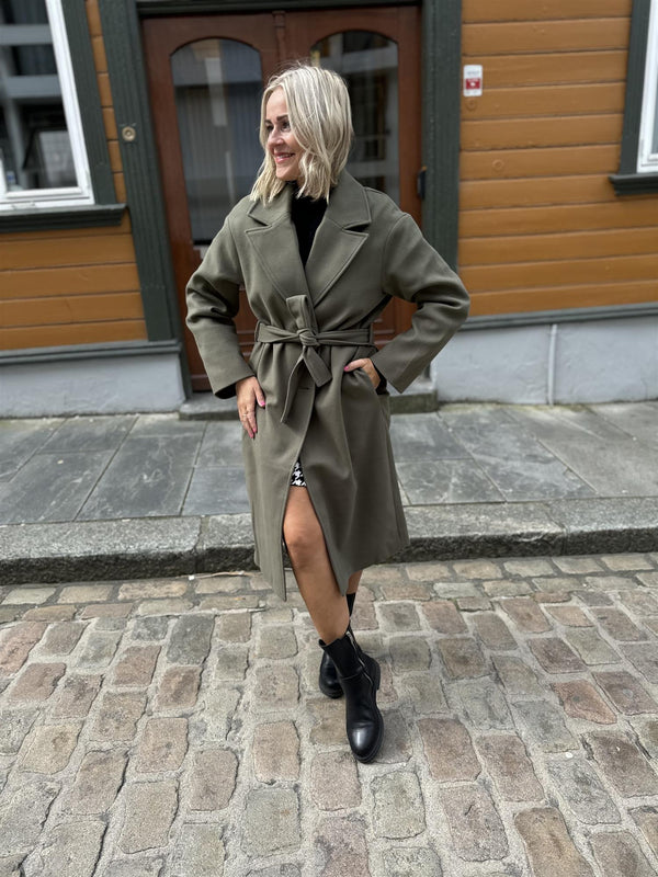 Vipoko long coat Olivengrønn