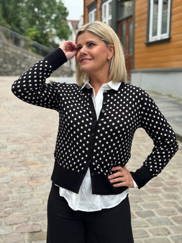 GYA CARDIGAN Sort / Mønster