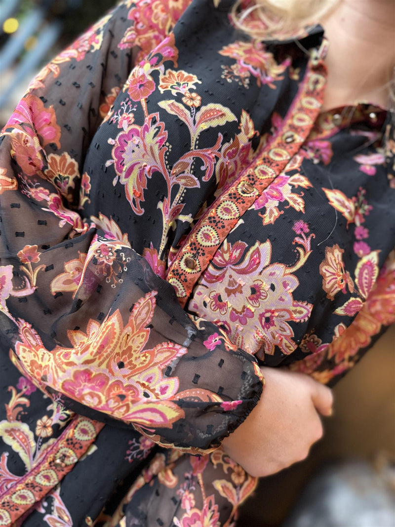 Praya O-Neck Shirt Sort M Blomsterprint