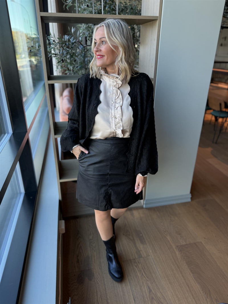 LUTTO L/S FRILL SHIRT Champagne