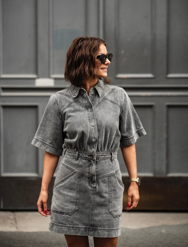 VIMORA SHORT DENIM DRESS Grå