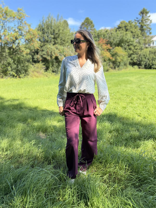 Elin-blouse Offwhite Med Svarte Blomster