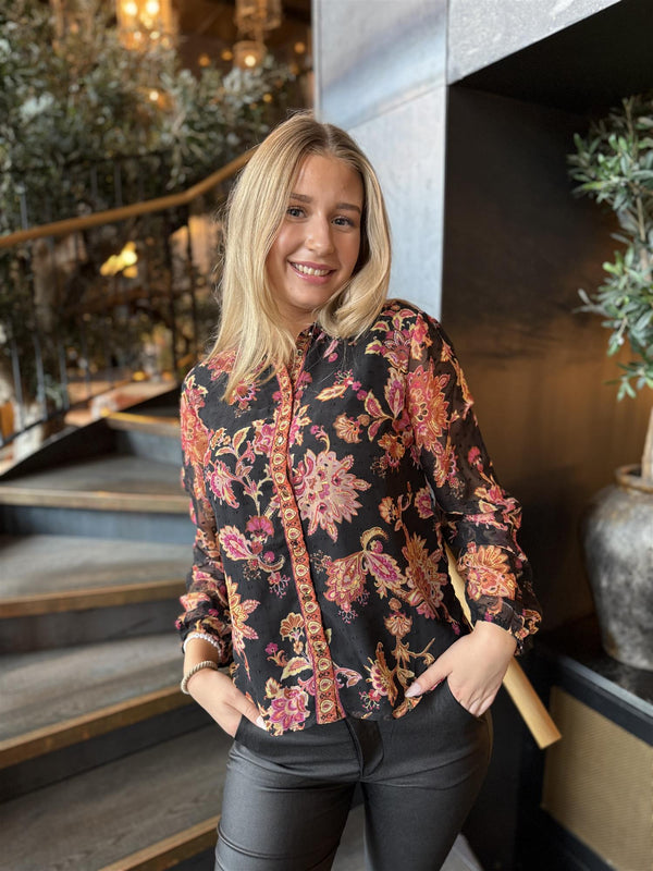 Praya O-Neck Shirt Sort M Blomsterprint