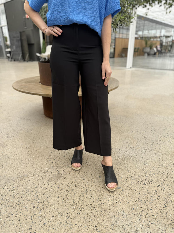 Corinne Wide Cropped Pants Sort