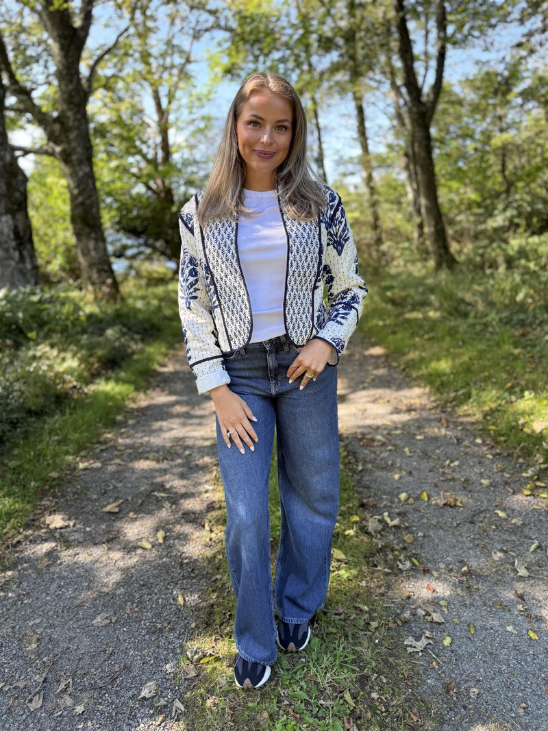HERMANA JAKKE Off-White