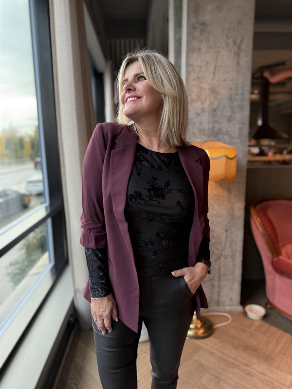 Shirley Blazer Vinrød