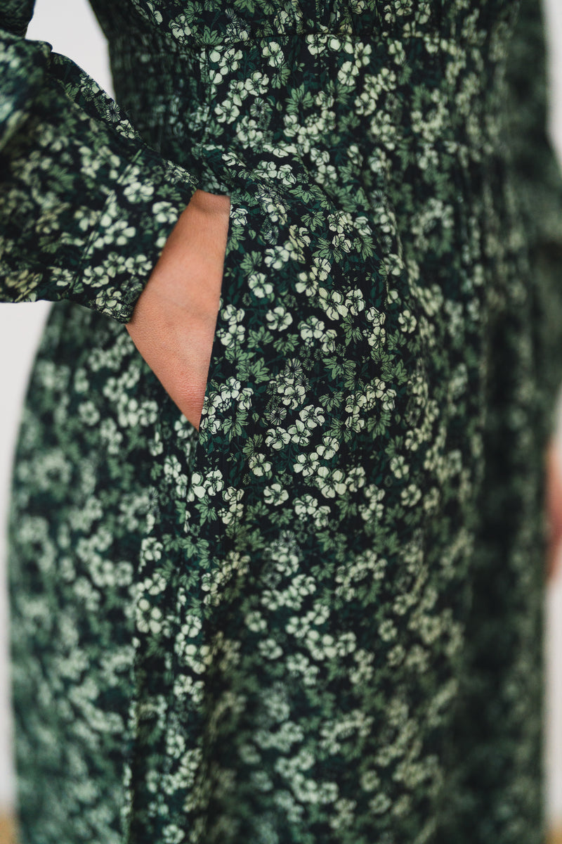 ASTRID MIDI DRESS Sort Med Grønne Blomster