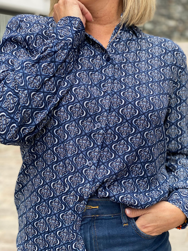 Lovy-shirt Mørkblå Med Lyseblå Mønster