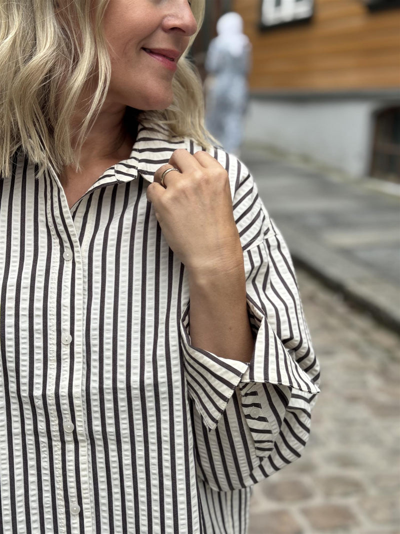 TOLEDO SHIRT Offwhite Med Brune Striper