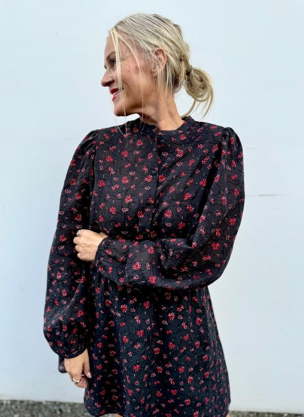 Nancy Shirt Sort M. Blomster