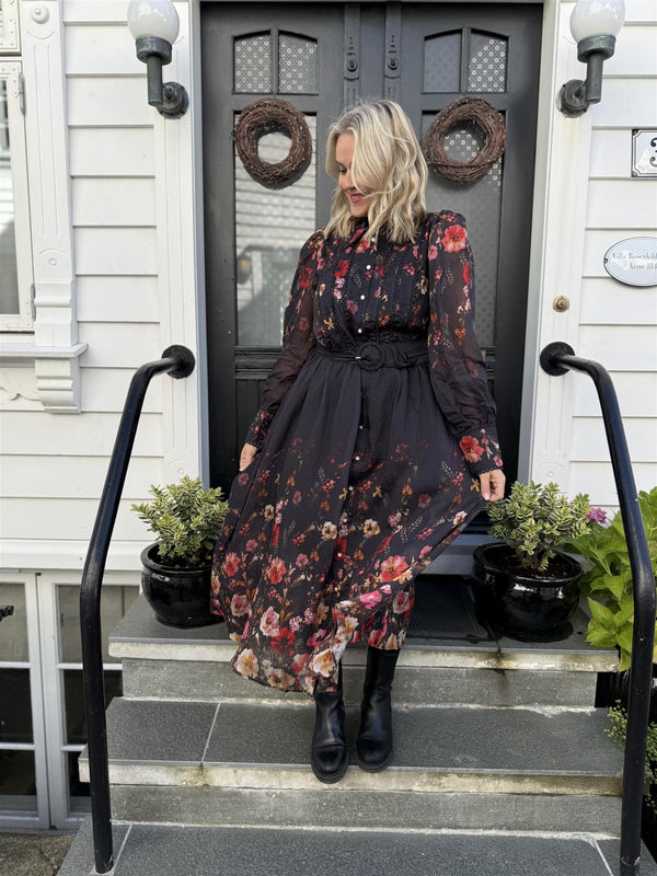 Romantica l/s long dress Sort M. Blomster