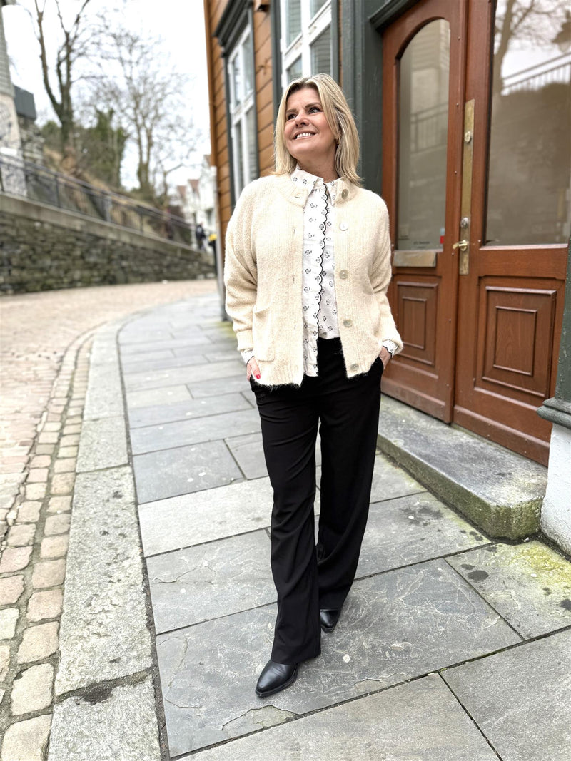 VISTEFFIE L/S SHIRT Lys Beige Med Sorte Prikker