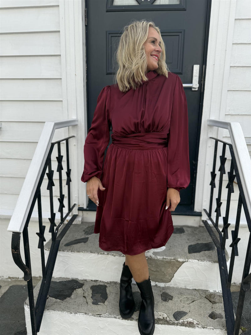 Aliba Satin Burgunder