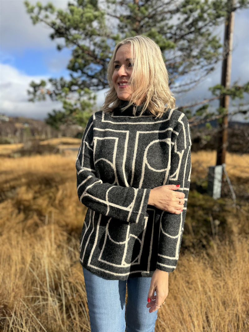 Hedaya pullover Svart Med Offwhite Streker