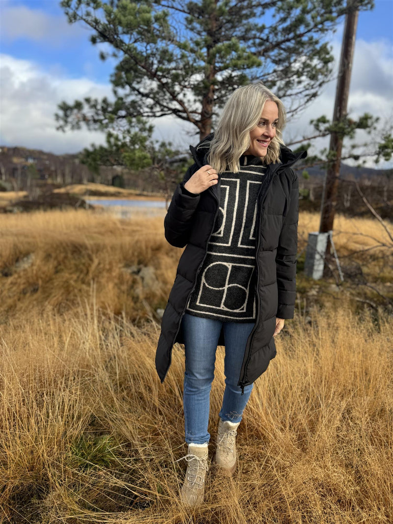 Hedaya pullover Svart Med Offwhite Streker