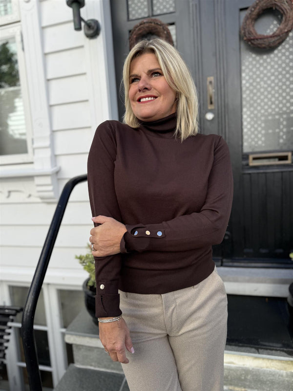 Katie pullover high neck Mørkebrun