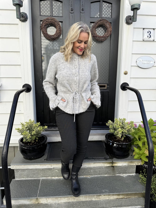 yasthellis knit cardigan s. Lys Grå Melert