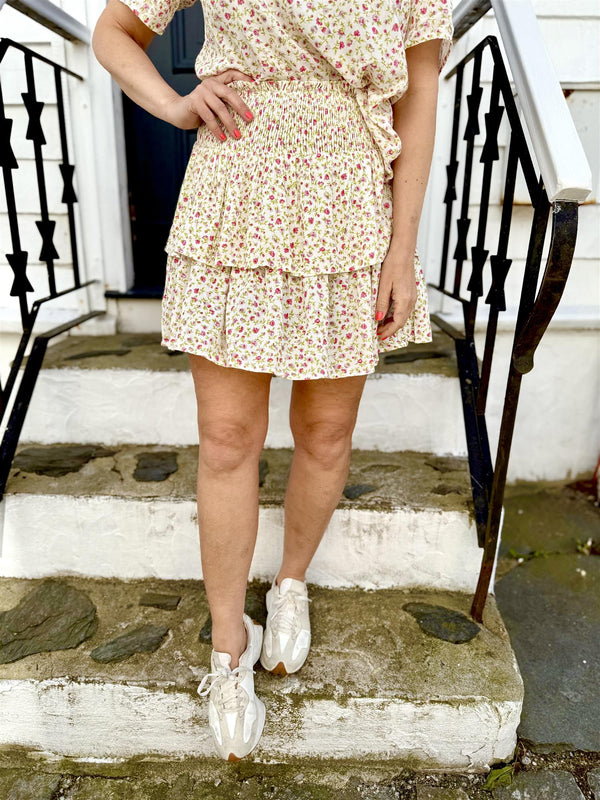 VIGREIS SHORT SKIRT Offwhite Med Rosa Blomster