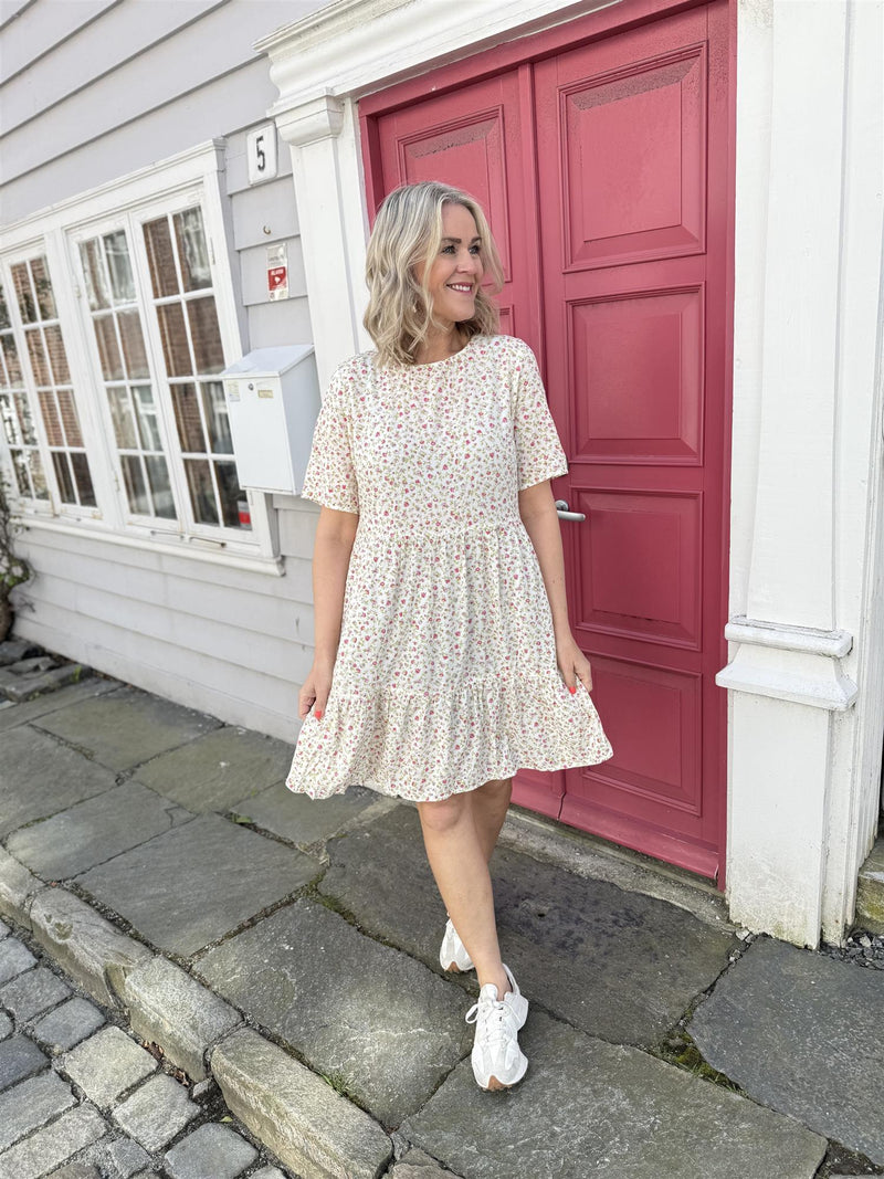 VIGREIS DRESS Offwhite Med Rosa Blomster