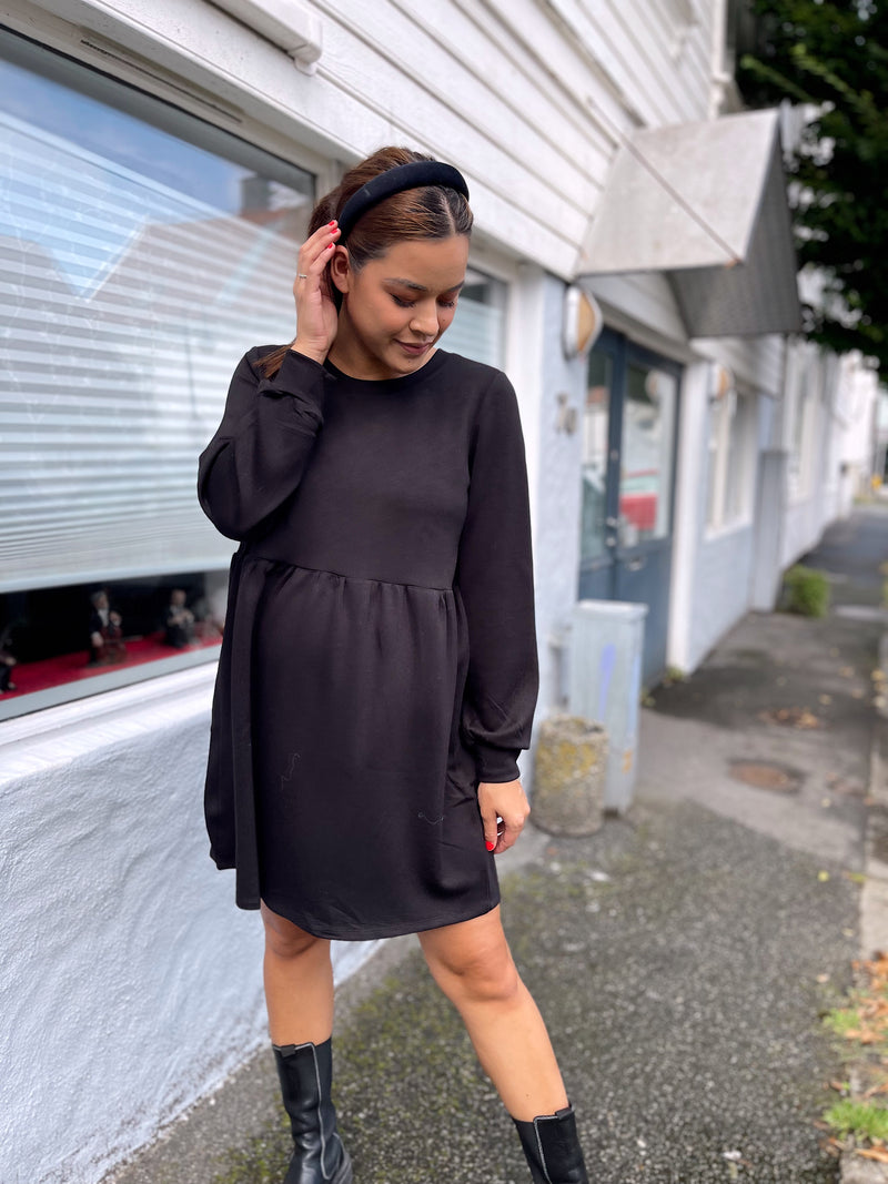 Vireflecta sweat dress Sort