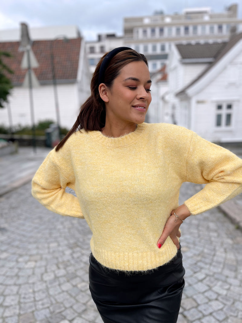 Knit o-neck Gul