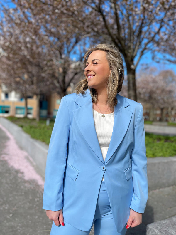 Stella Lyseblå