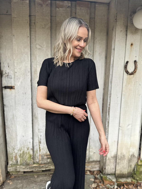 Viplisa O-neck Top Sort
