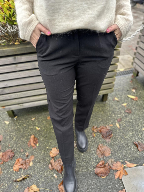 MATHILDE ANKEL PANT Sort