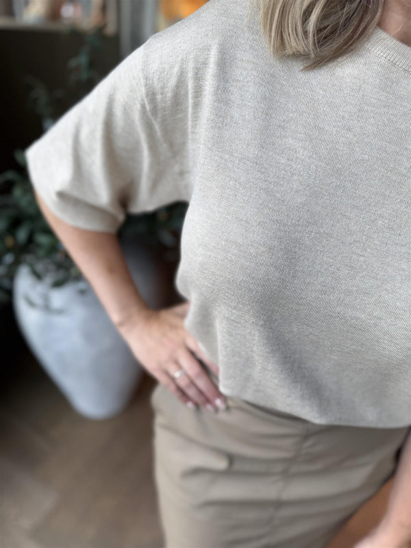 conny pullover kort arm Sand