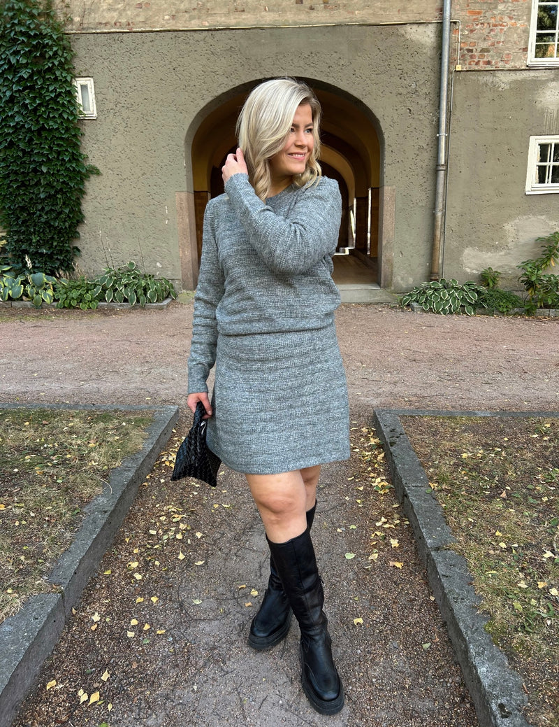 JAYLA KNIT TOP Grå Melert
