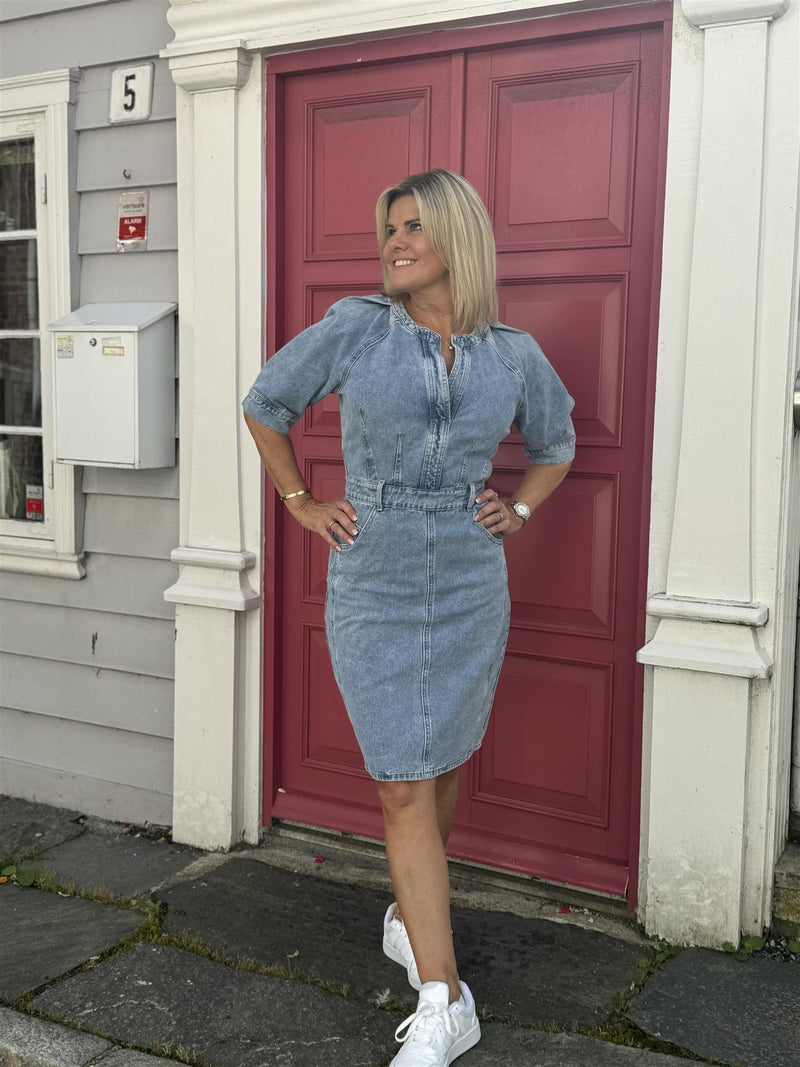 Vimari knee lengt dress Lys Jeansblå