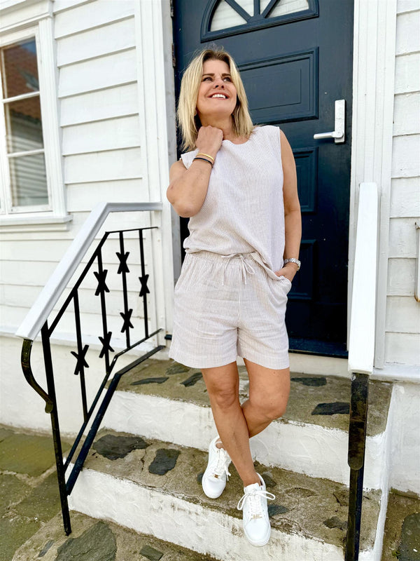 LAVISCO SHORTS Hvite Med Beige Striper