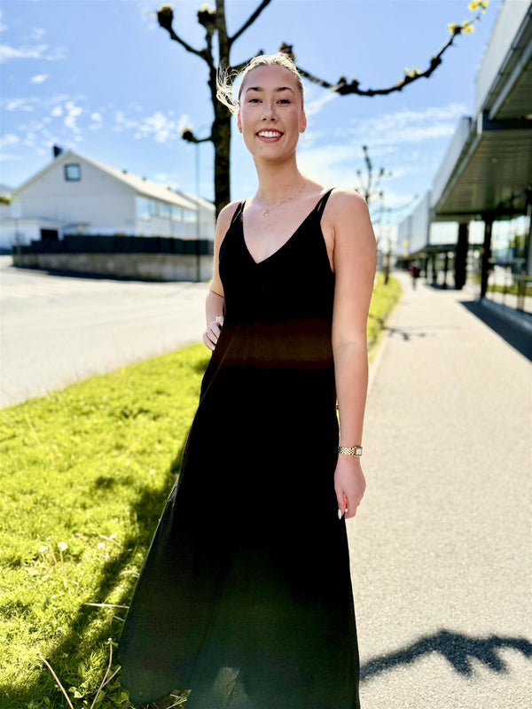 ELONOR STRAP DRESS Sort