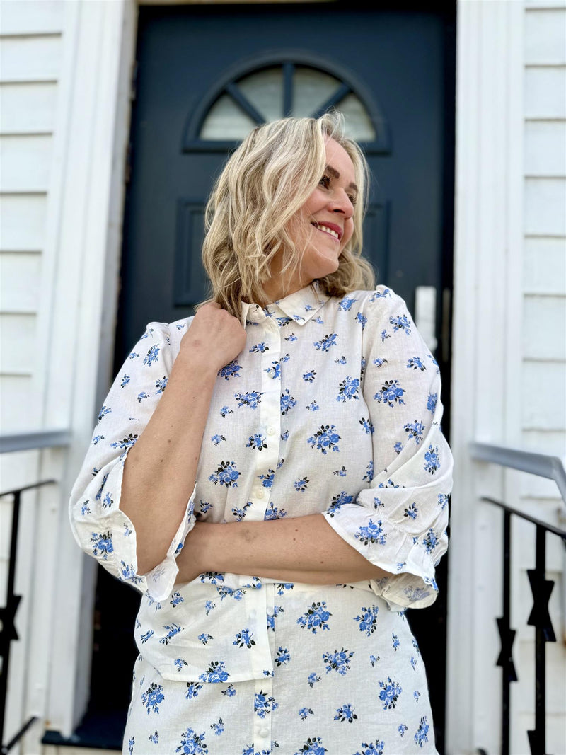 ELLA mia 3/4 shirt Hvit Med Blå Blomster