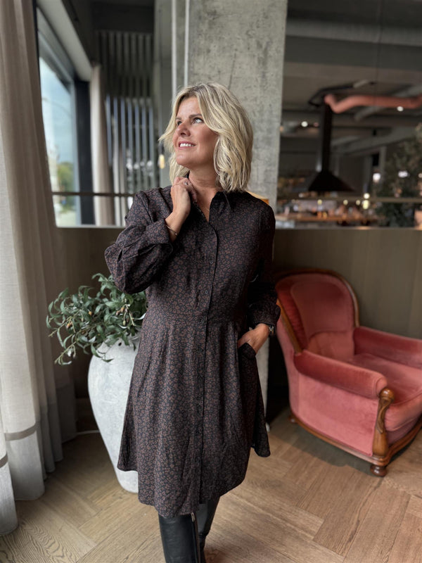 MOLLI DRESS Sort Og Brun