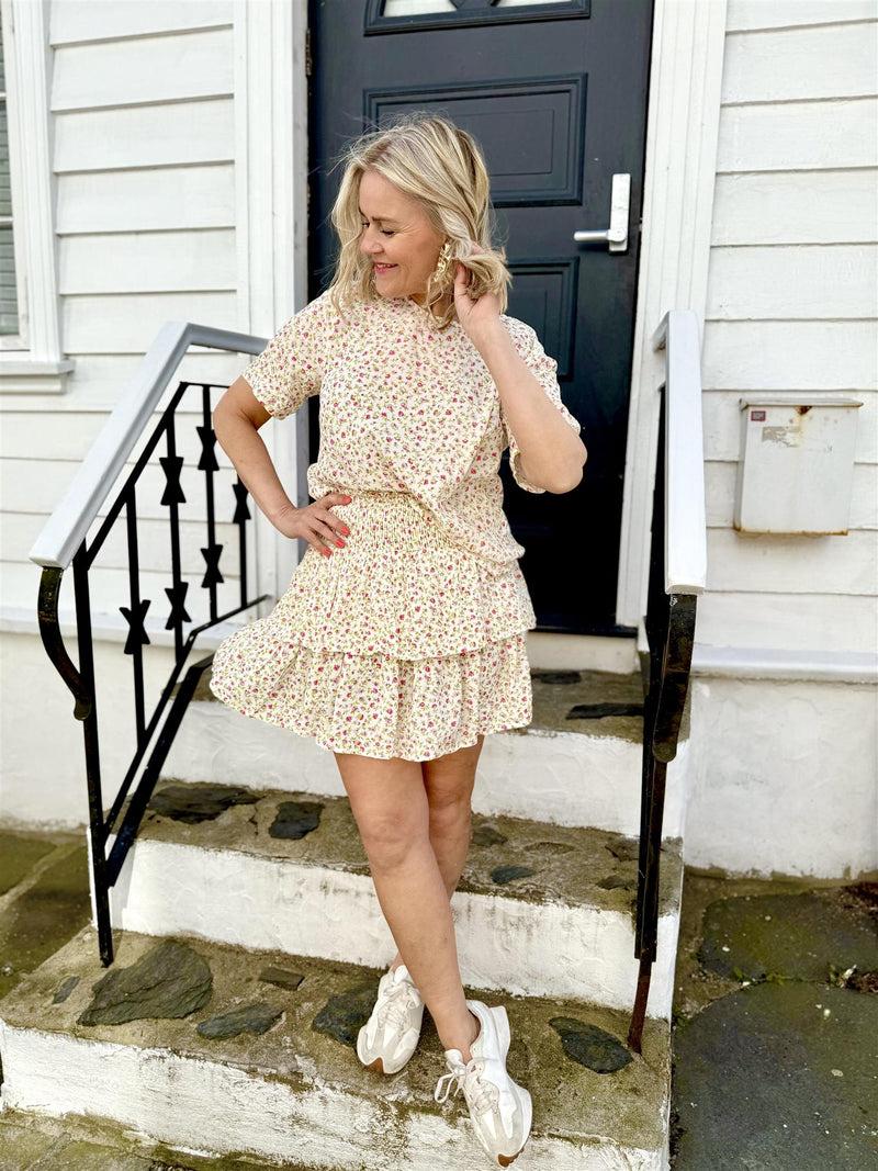 VIGREIS SHORT SKIRT Offwhite Med Rosa Blomster