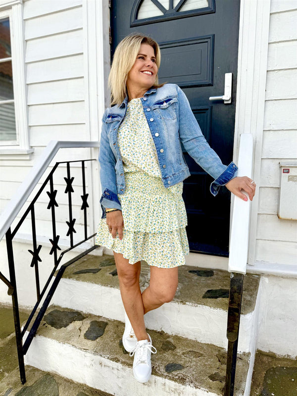 VIGREIS SHORT SKIRT Offwhite Med Blå Blomster