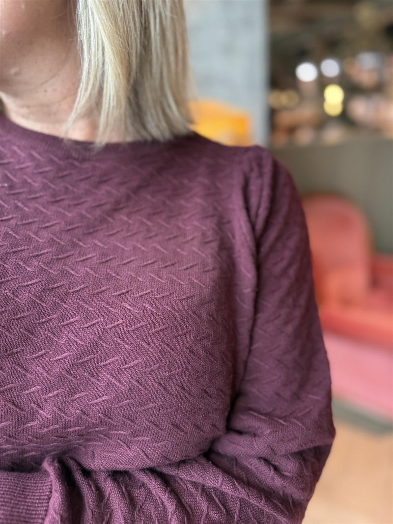 DODO PULLOVER MED MØNSTER OG PUFF Burgunder