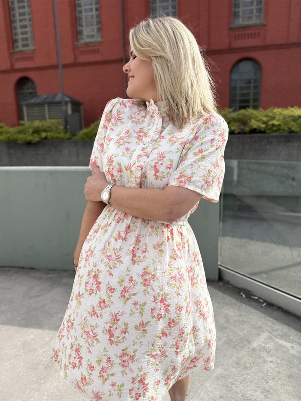 ASTRID 2/4 DRESS Offwhite M. Blomster