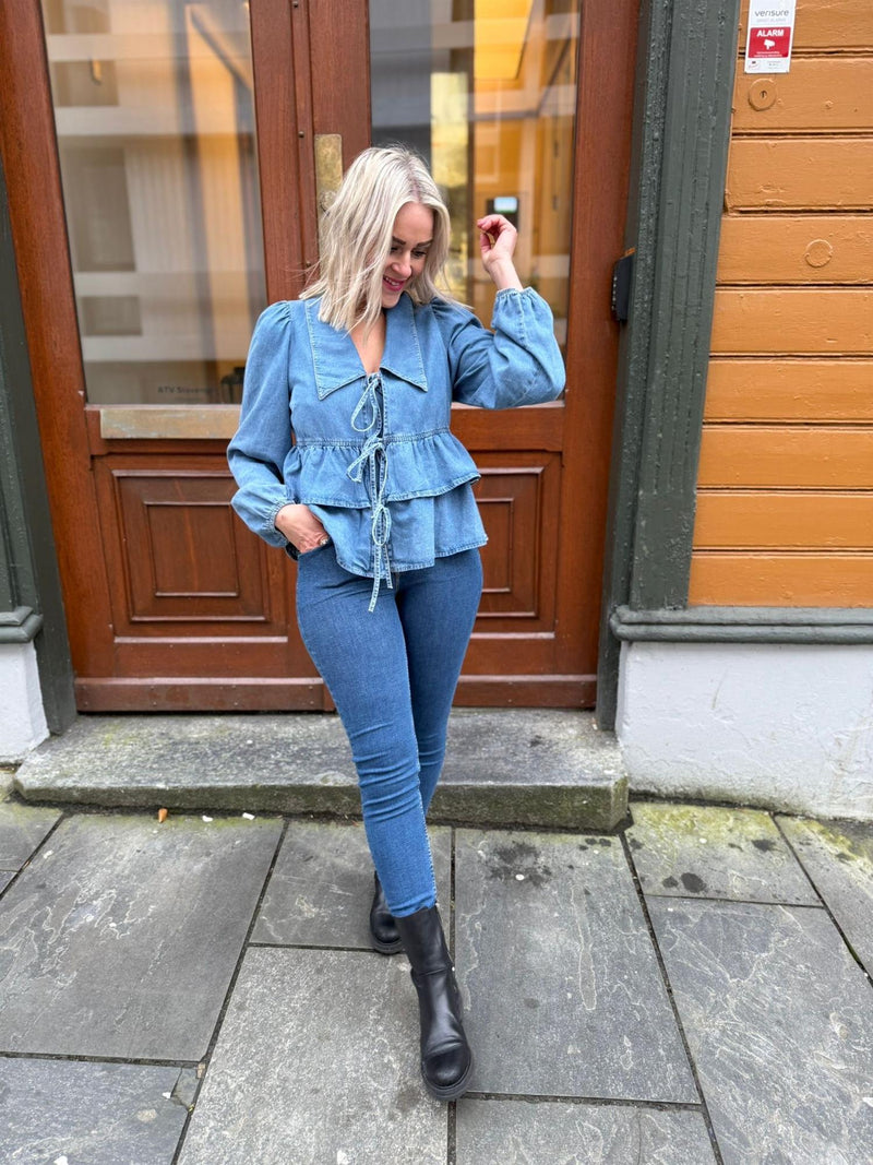 CELINDE LS TOP Lys Jeansblå