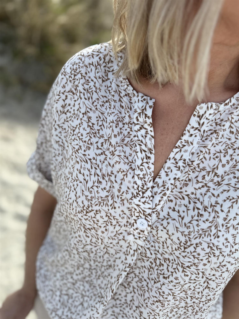 ADNY BLOUSE Offwhite Med Beige Blomster