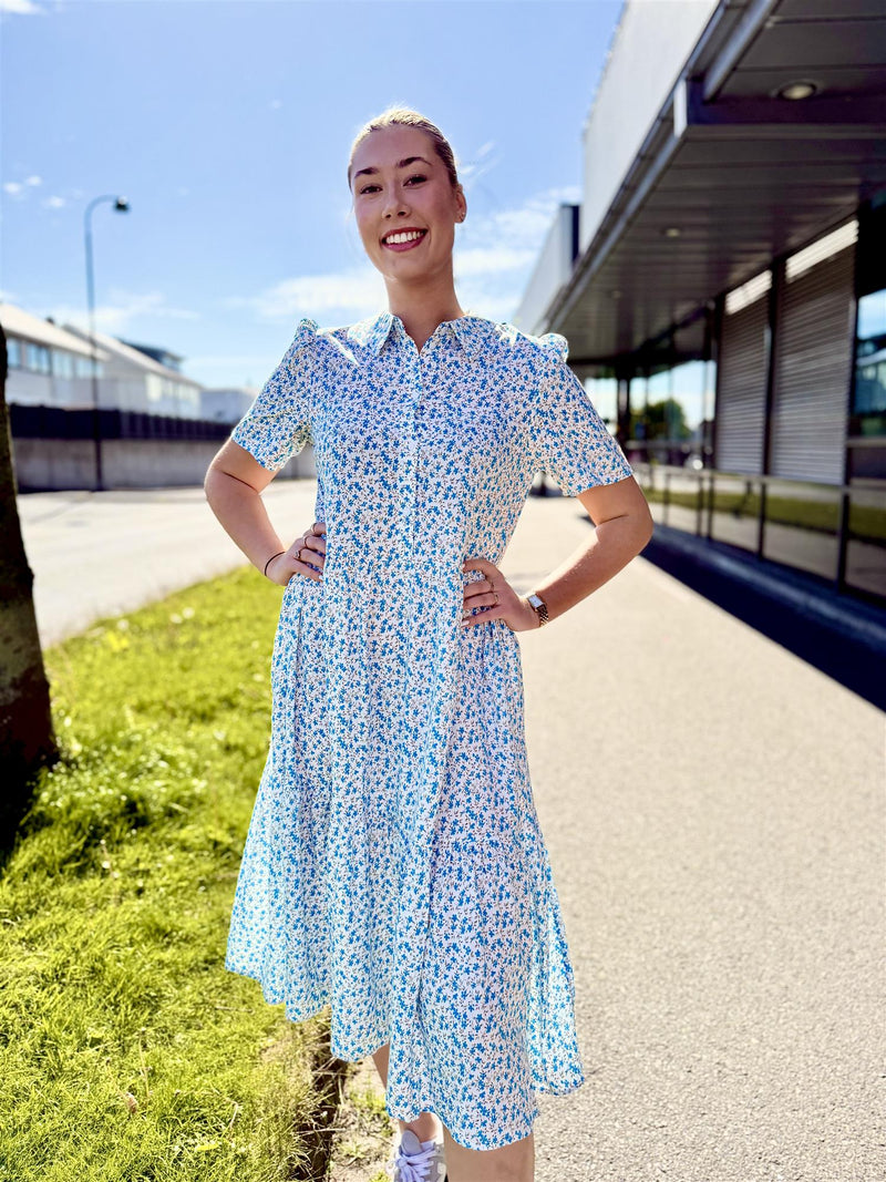 KATY SHIRT DRESS Hvit Med Blå Blomster