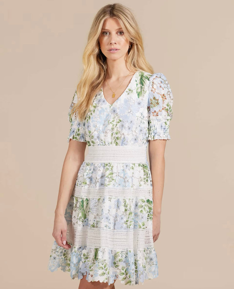 ELOISE ELLA KJOLE Hvit Med Blomster