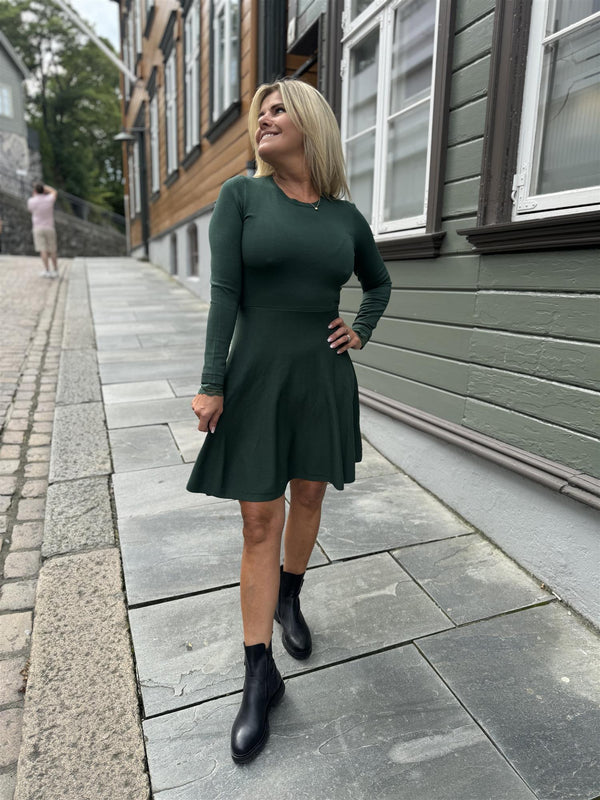 Becco Knit Dress Flaskegrønn